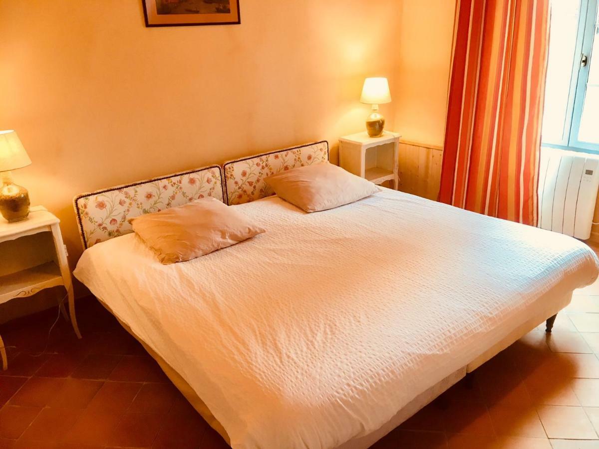Villa La Métairie à Mons  Extérieur photo